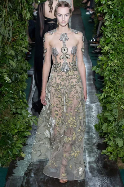Look 59
